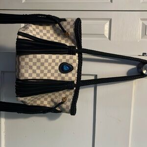 Louis Vuitton neverfull with fringe